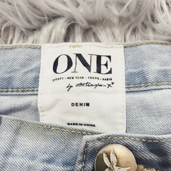 ONE Teaspoon Denim Shorts size 26 - Picture 4 of 6